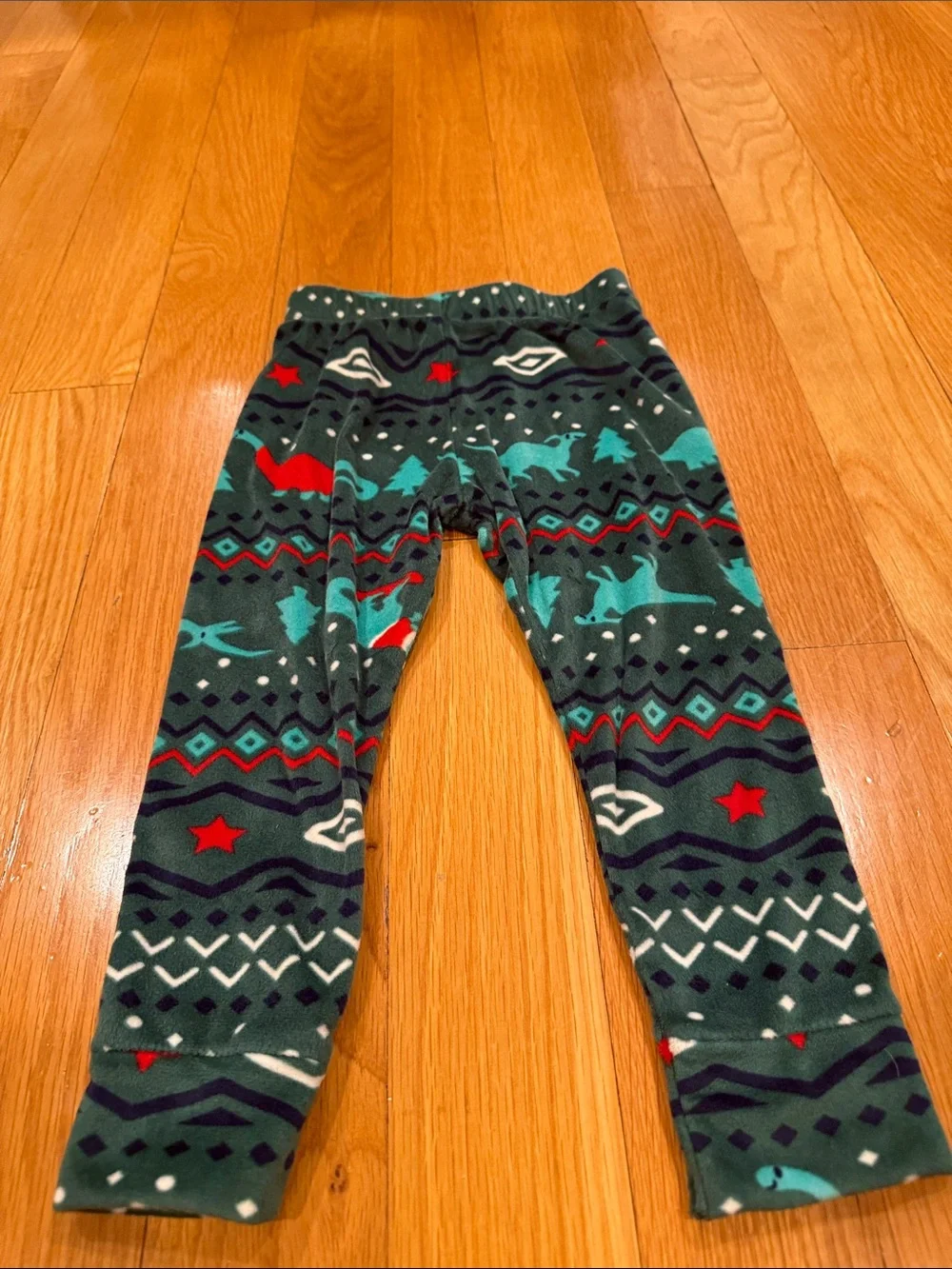Cat & Jack holiday Christmas dinosaur pajamas set size 3T .